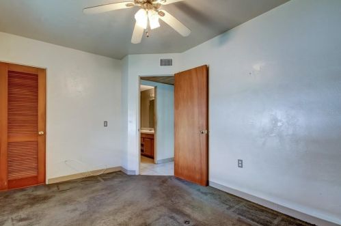 6271 62nd Ave, Pinellas Park FL  33781-5203 exterior