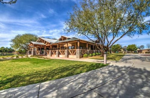 3638 Flamingo Way, Gilbert AZ 85297-5250 exterior