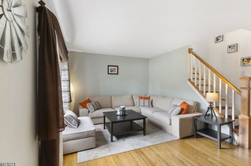 571 Orchard St, Rahway NJ  07065-2227 exterior