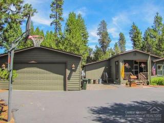 56298 Bufflehead Rd, Bend, OR 97707-2102