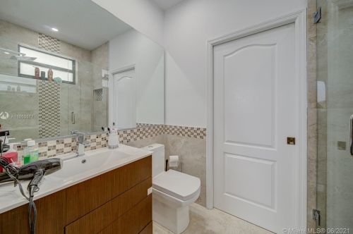 8941 178th St, Hialeah FL  33018-6554 exterior