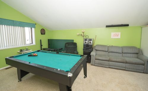 13 Winchester Dr, Jackson Twp NJ  08527-2624 exterior