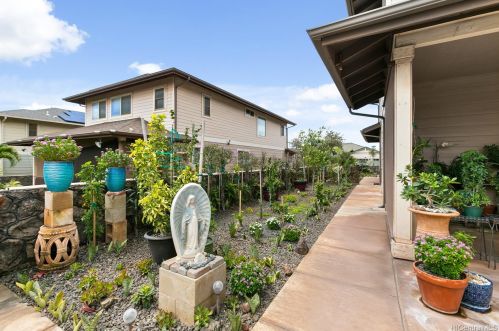 92-761 Kuhoho St, Kapolei HI  96707 exterior