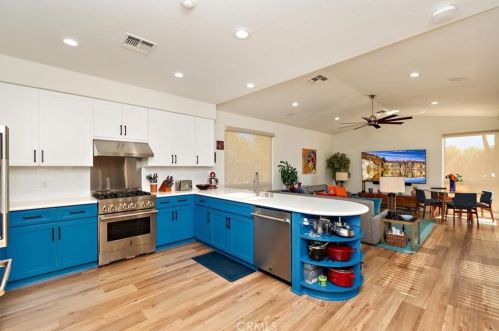 49435 Rio Arenoso, La Quinta CA  92253-6401 exterior