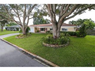 2125 Alpine Ave, Sarasota, FL 34239-4113