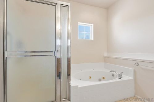 3217 Fairway Dr, La Mesa CA  91941-8049 exterior