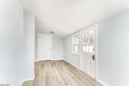 18 Outlook Ave, Mount Olive NJ  07828-2919 exterior