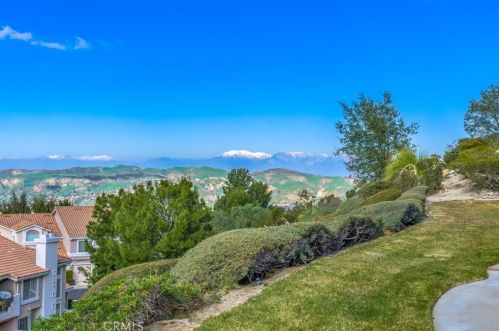 1005 Rising Sun Ct, Anaheim CA  92808-2407 exterior