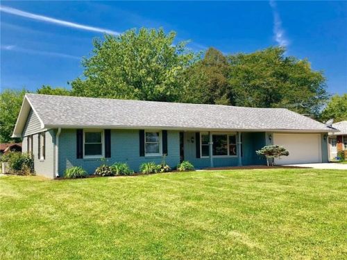 33 Mustin Dr, Anderson, IN 46012-3149