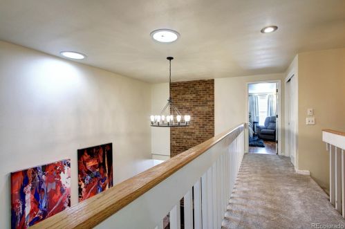 8123 Phillips Cir, Englewood CO 80112-3254 exterior