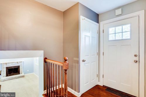 5307 Rymney Ln, Springfield VA  22015-1731 exterior