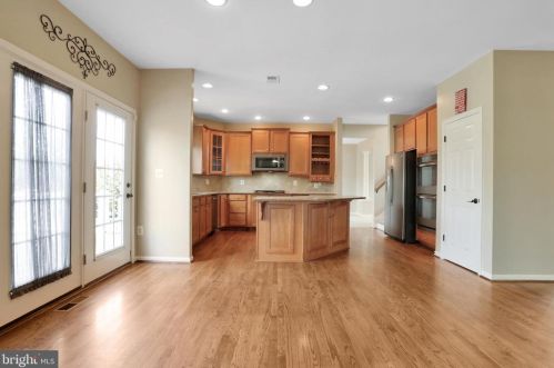 125 Victoria Ln, Charles Town WV  25414-5984 exterior