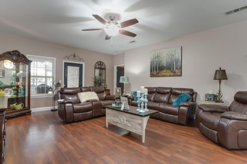 84 2nd Ave, Shalimar FL  32579-1951 exterior