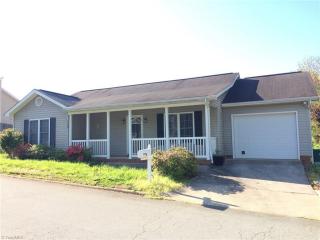 130 Sir Charles Ct, Clemmons, NC 27012-8396
