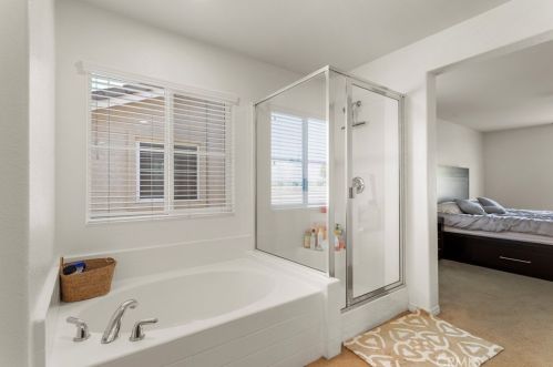 19505 Palomar St, Lake Elsinore CA  92530-6393 exterior