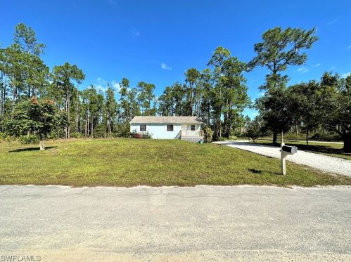 3507 9th St, Lehigh Acres, FL 33976-2904