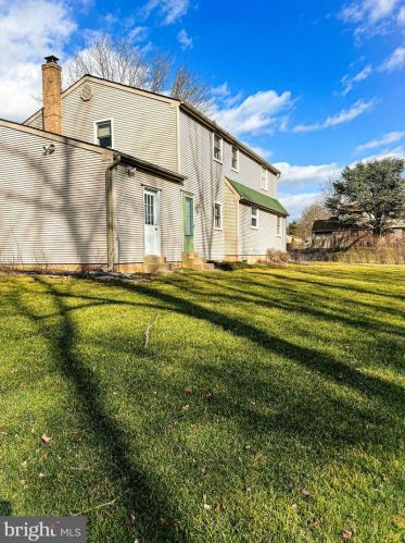 1315 Stephen Way, Southampton, PA 18966-4349