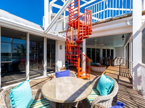 5721 Sanibel Captiva Rd, Sanibel FL  33957-2309 exterior