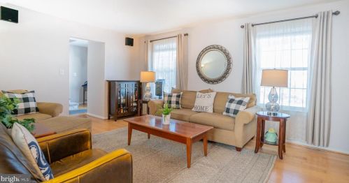 1749 Walnut St, Lansdale PA  19446-1136 exterior