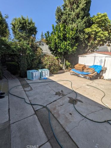 6704 Balboa Ave, Van Nuys CA  91406-4181 exterior