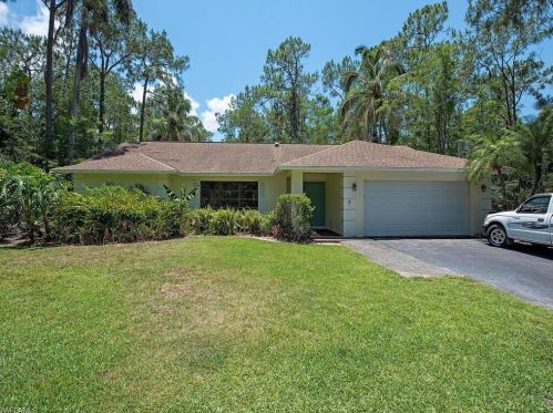 6540 Sandalwood Ln, Naples, FL 34109-0506