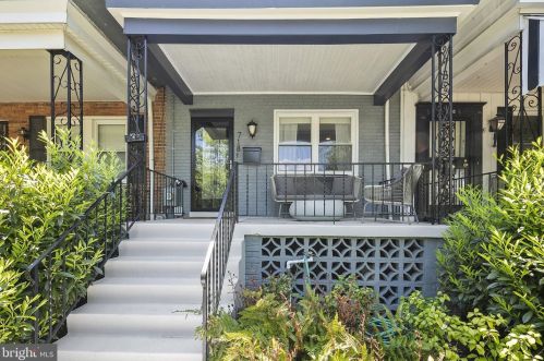 718 Hamilton St, Washington, DC 20011-2675