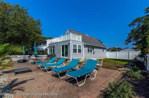 46 Perry Dr, Bricktown NJ  08723-7522 exterior