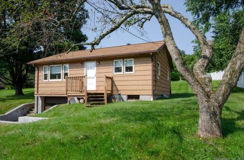 1182 Mount Vernon Rd, Southington, CT 06489-2171