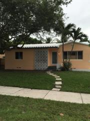 1530 Plunkett St, Hollywood, FL 33020-6434