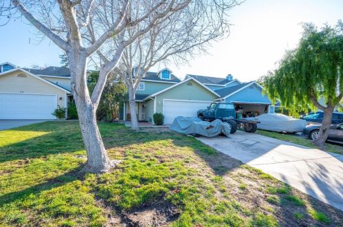 122 Valley View Dr, Santa Maria CA  93455-5540 exterior