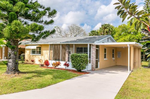 1105 Sunrise Blvd, Fort Pierce, FL 34950-5049