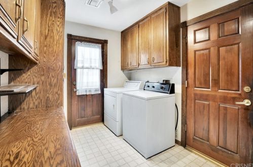 43517 37 St, Lancaster CA 93536-5499 exterior