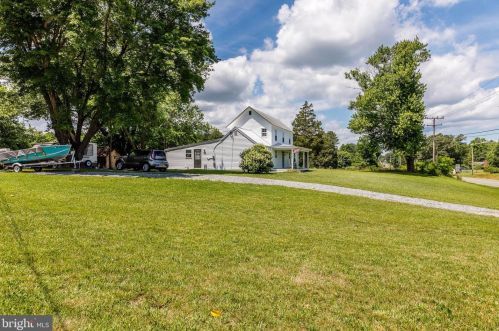 10842 Kings Hwy, Montross VA  22520-2038 exterior