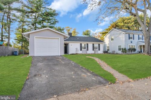 9 Snowflower Ln, Willingboro NJ  08046-1012 exterior