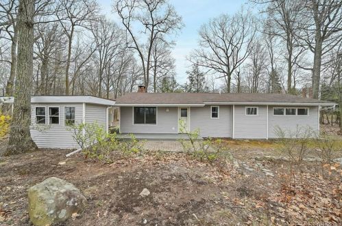 37 Emperor Ln, Montgomery NY  12549-1919 exterior