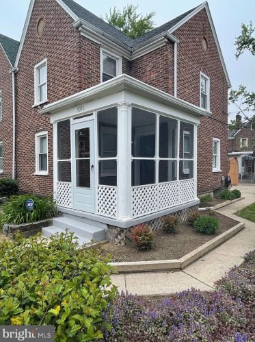 3036 Porter Rd, Camden, NJ 08104-2709