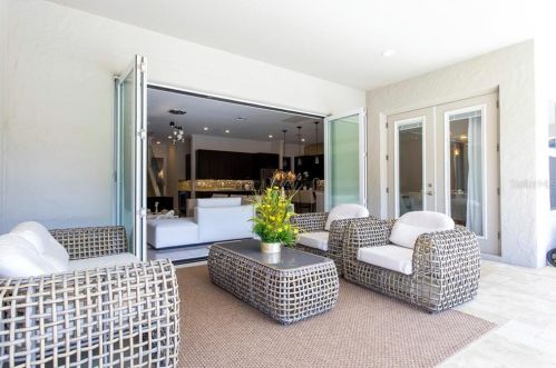 8035 Chilton Dr, Orlando FL 32836 exterior