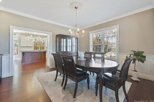 42 Vintage Ln, Wapping CT  06074-1616 exterior