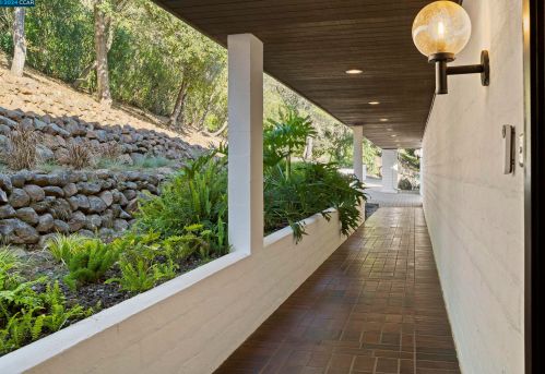 523 Miner Rd, Orinda, CA 94563-1428