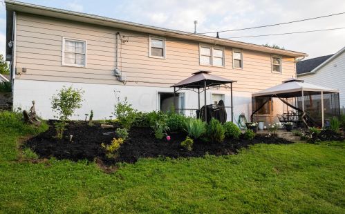 11 Grange Ave, Mount Vernon, OH 43050-1113