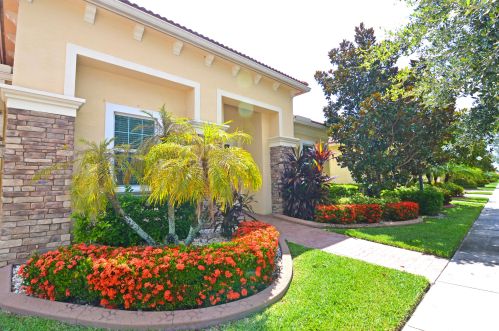 10253 Ambrose Way, Fort Pierce, FL 34986-2848