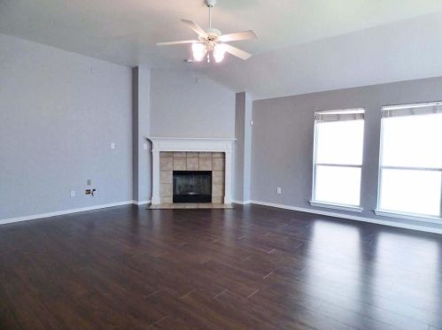 1380 Meadows Ave, Argyle TX  76226-6624 exterior