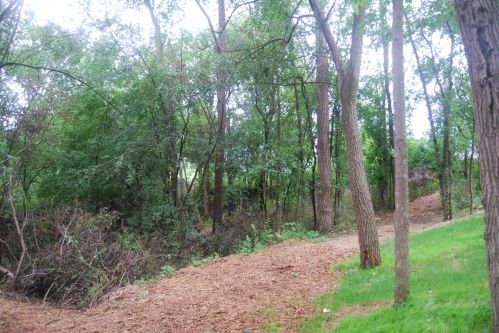 711 Harrison Ct, West Bend WI  53090-1800 exterior