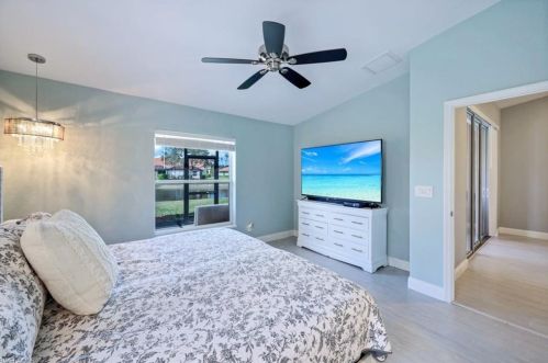 15206 Cortona Way, Naples FL  34120-0672 exterior