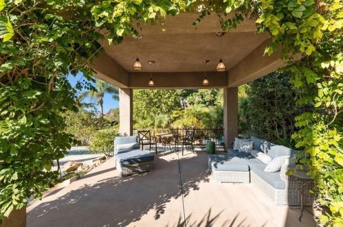 1620 Bella Vis Dr, Encinitas CA 92024-1200 exterior