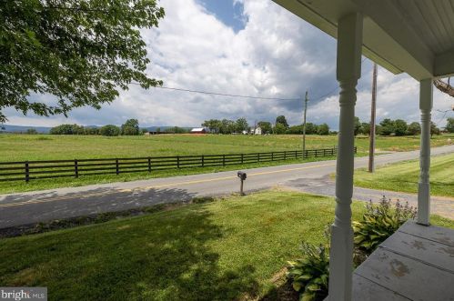 1654 Readus Rd, Edinburg VA  22824-2935 exterior