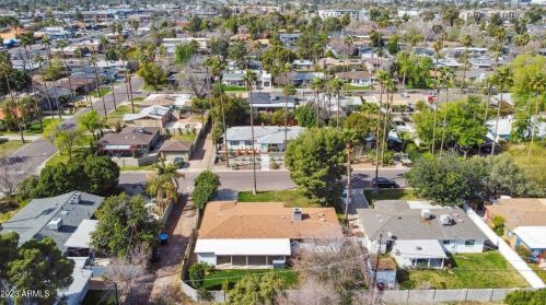 4133 35th St, Phoenix AZ  85018-4703 exterior