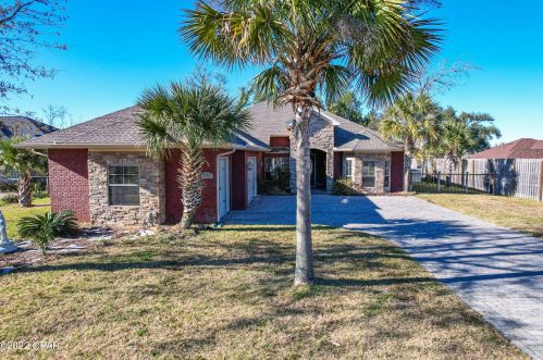 3212 College Blvd, Lynn Haven, FL 32444-3217