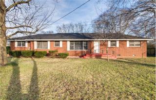 707 Castle Heights Ave, Lebanon, TN 37087-4041