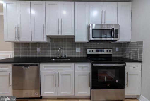 2538 Hicks St, Philadelphia PA  19145-4604 exterior